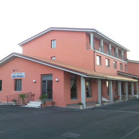 Hotel Villa Adriatica Portocannone エクステリア 写真