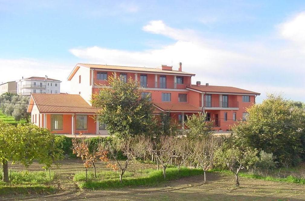Hotel Villa Adriatica Portocannone エクステリア 写真